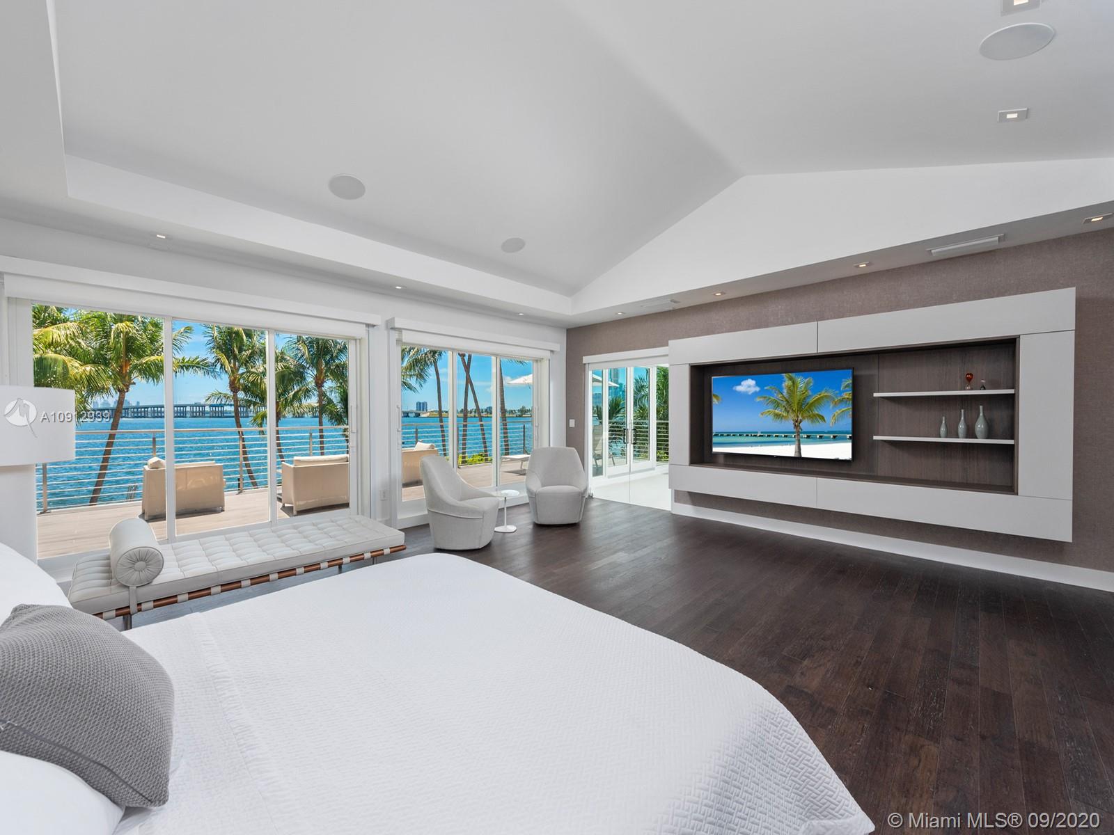 4411 Sabal Palm Road Miami, FL 33137 - Photo 6 of 30