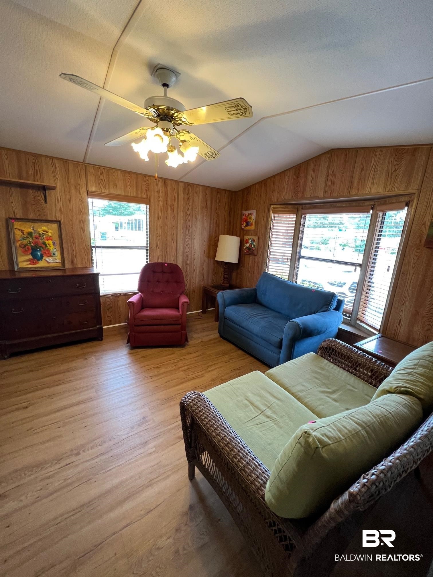273 Defuniak Loop Lillian, AL 36549 - Photo 3 of 27 Gallery Image 3