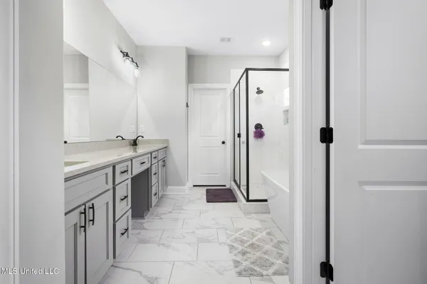 $399,900 | 5252 Watson Vw Drive, Nesbit, MS 38651