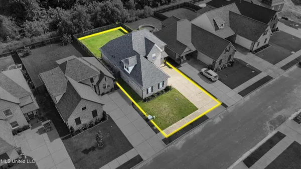 $399,900 | 5252 Watson Vw Drive, Nesbit, MS 38651