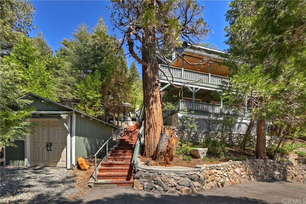 195 Golf Course Road Lake Arrowhead, CA 92352 - Photo 1 of 1 a front view of a house