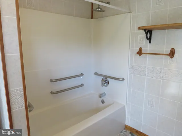 $179,900 | 108 West Main Street, Crisfield, MD 21817