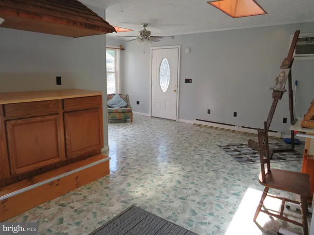 $179,900 | 108 West Main Street, Crisfield, MD 21817