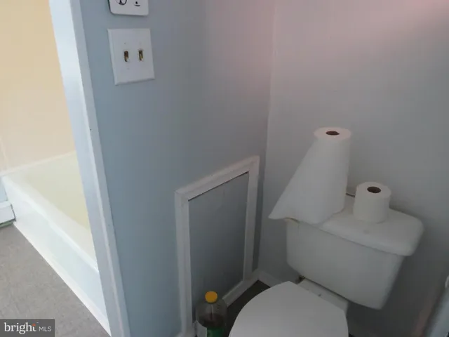 $179,900 | 108 West Main Street, Crisfield, MD 21817