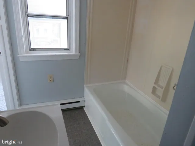 $179,900 | 108 West Main Street, Crisfield, MD 21817