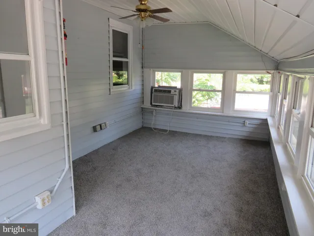 $179,900 | 108 West Main Street, Crisfield, MD 21817