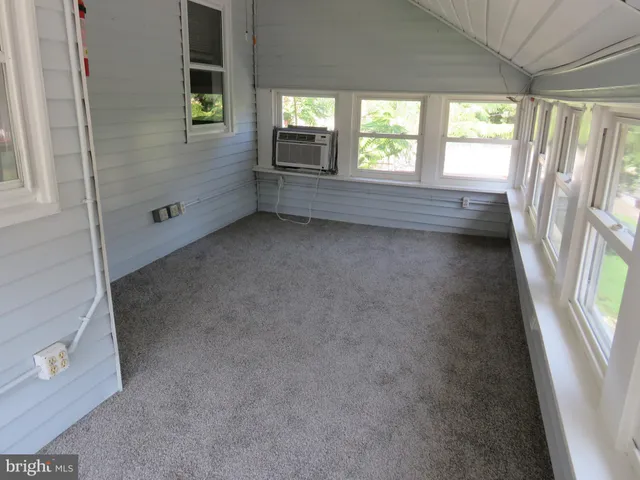 $179,900 | 108 West Main Street, Crisfield, MD 21817