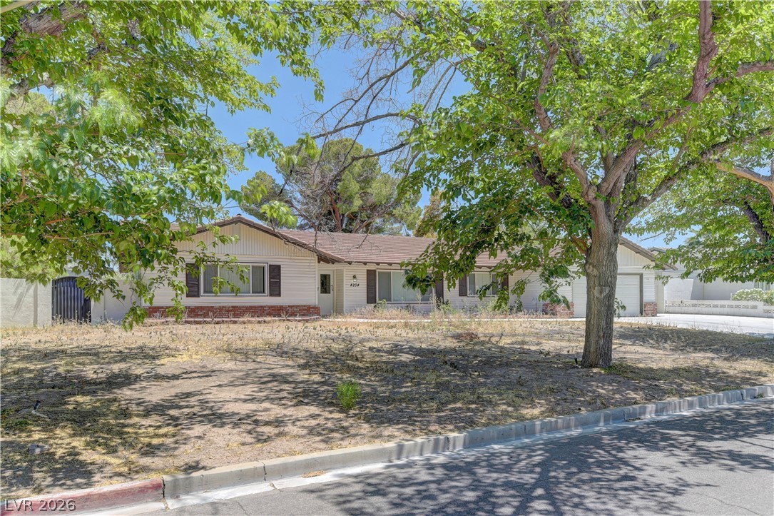 4204 Woodcrest Road Las Vegas, NV 89121 - Photo 2 of 26 Gallery Image 2