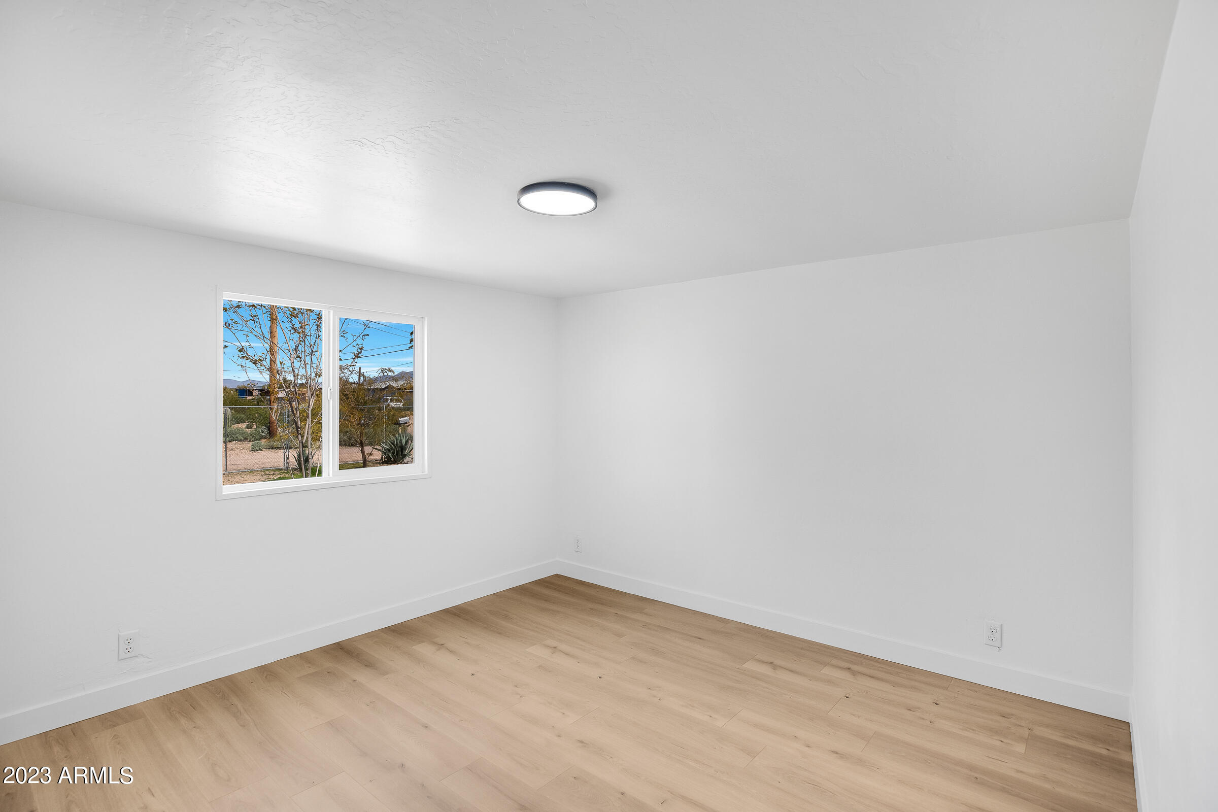 1440 South Chaparral Road Apache Junction, AZ 85119 - Photo 16 of 52 1440 S Chaparral Rd-15