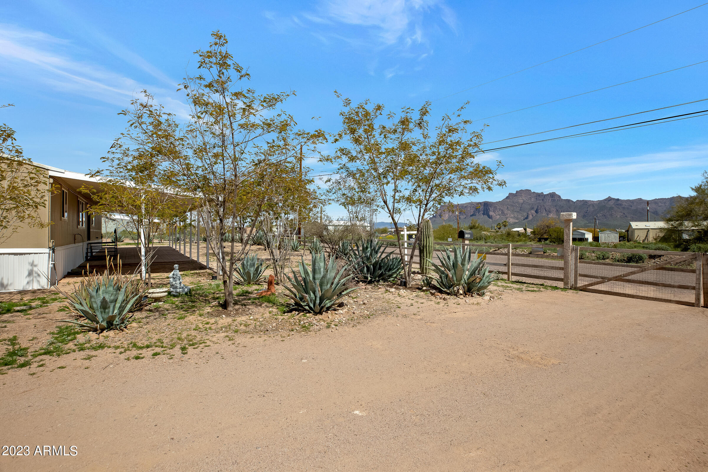 1440 South Chaparral Road Apache Junction, AZ 85119 - Photo 32 of 52 1440 S Chaparral Rd-31