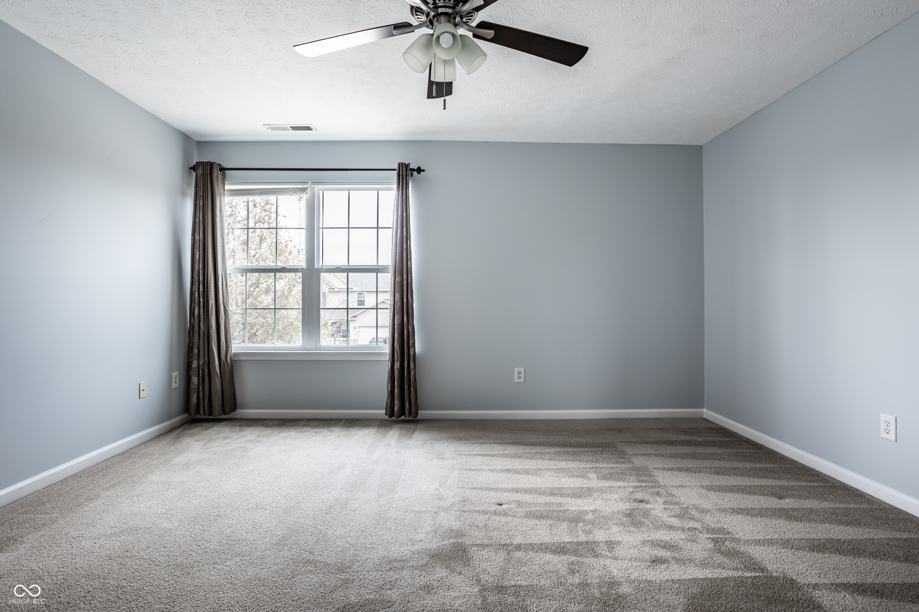 12435 Schoolhouse Road Fishers, IN 46037 - Photo 15 of 46