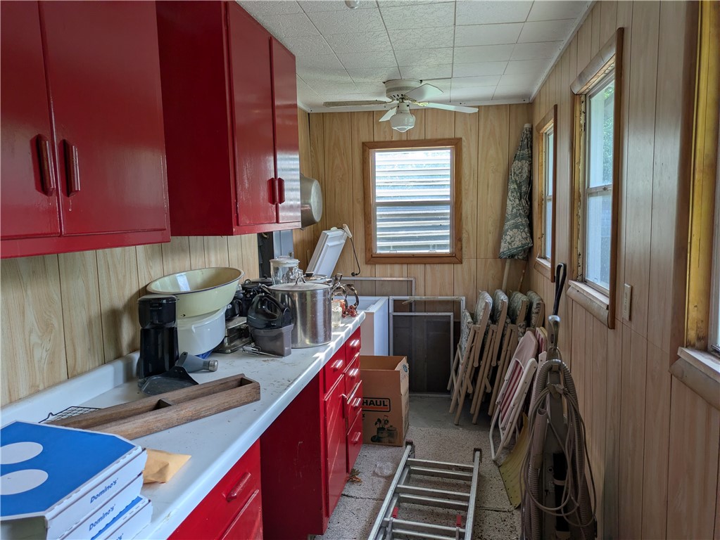 511 Maple Avenue Paris, IL 61944 - Photo 8 of 12