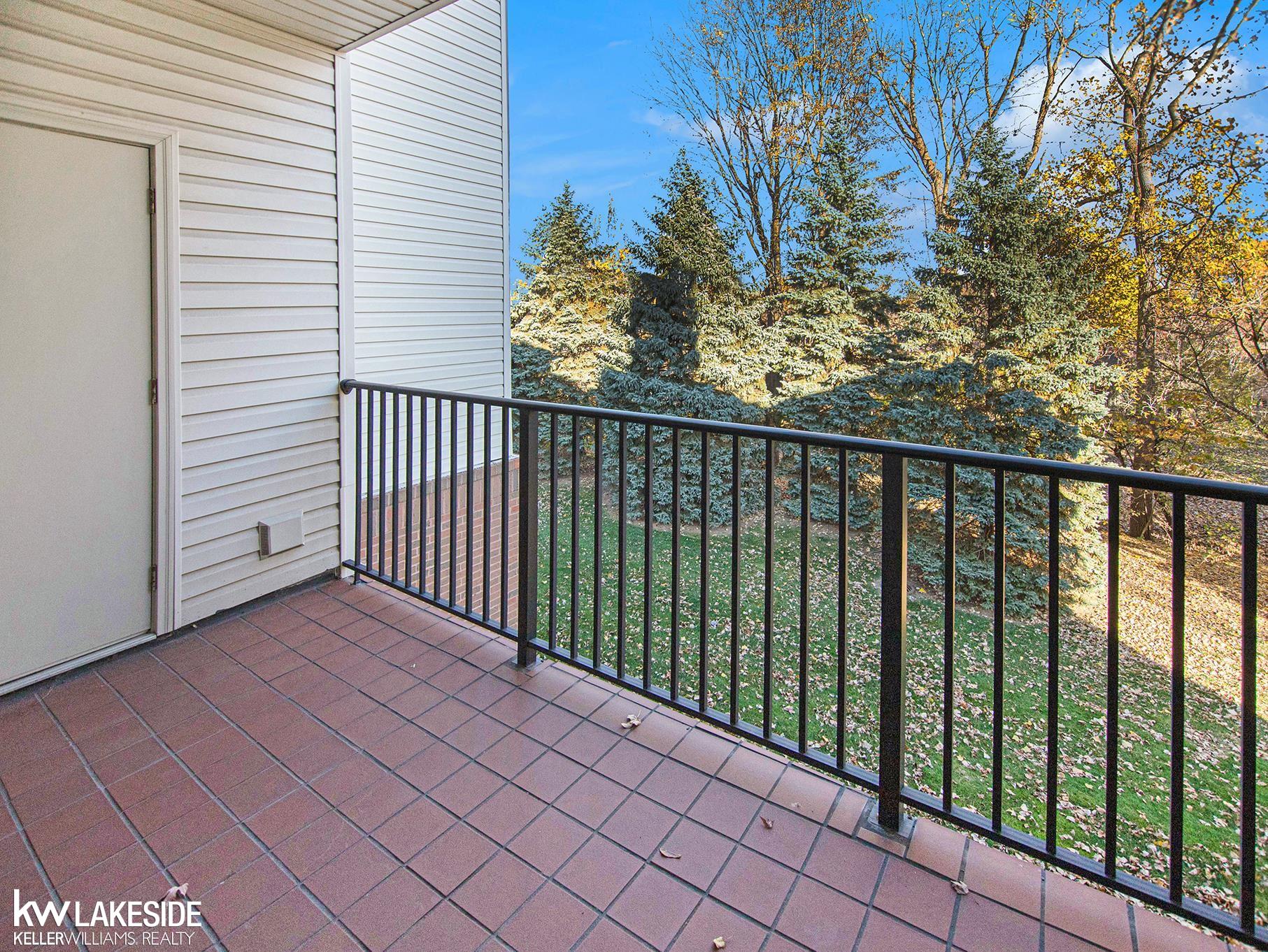 39186 Hayes Road Clinton Township, MI 48038 - Photo 13 of 16