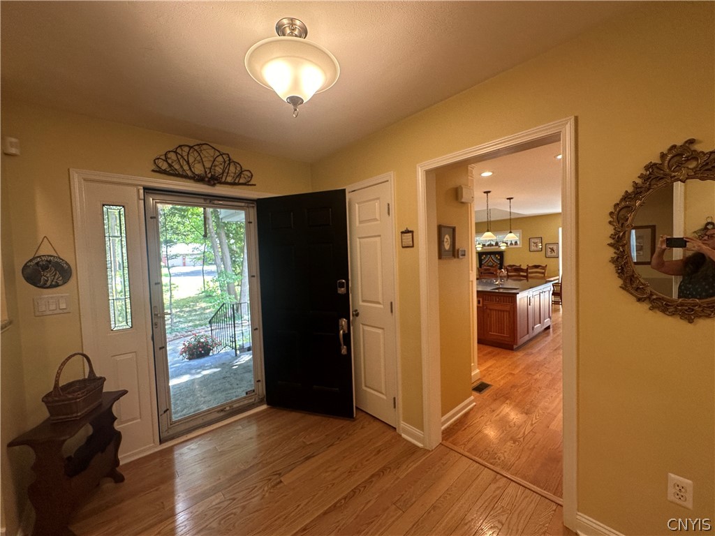 728 Maple Drive De Witt, NY 13066 - Photo 11 of 50