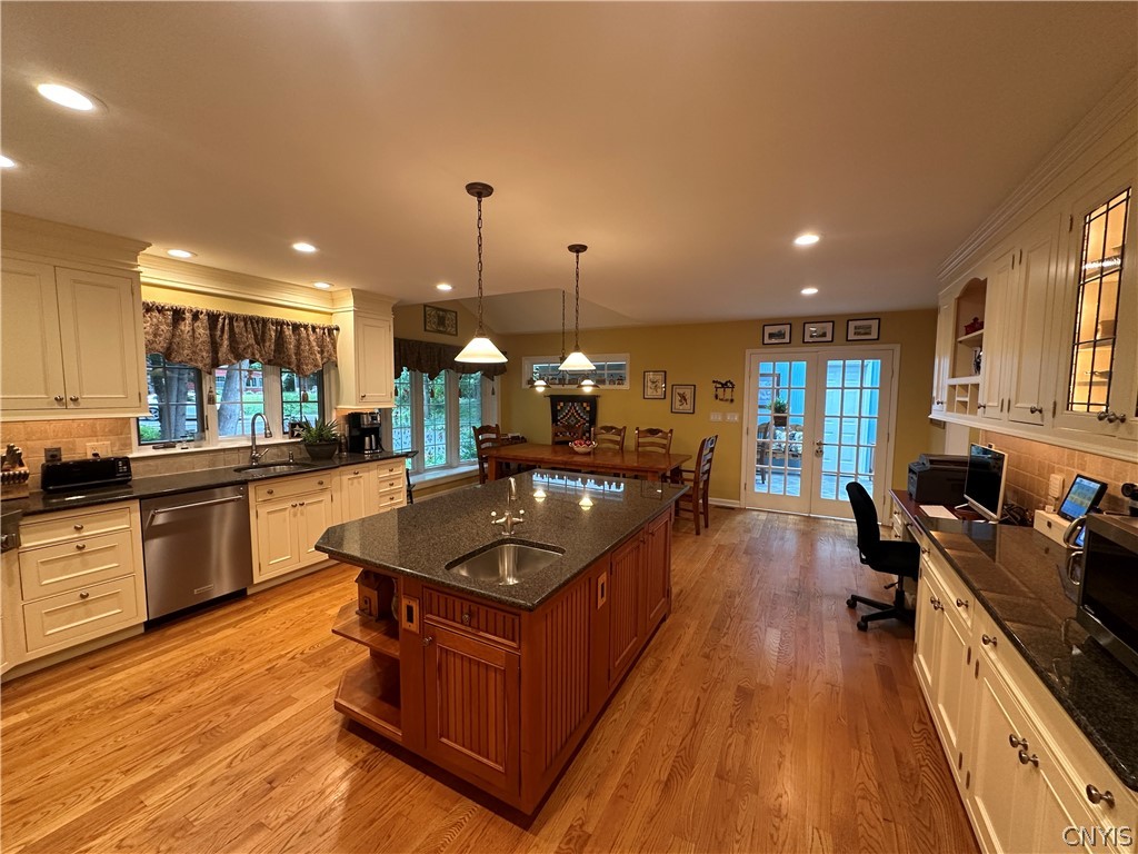 728 Maple Drive De Witt, NY 13066 - Photo 18 of 50