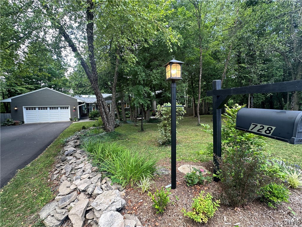 728 Maple Drive De Witt, NY 13066 - Photo 6 of 50