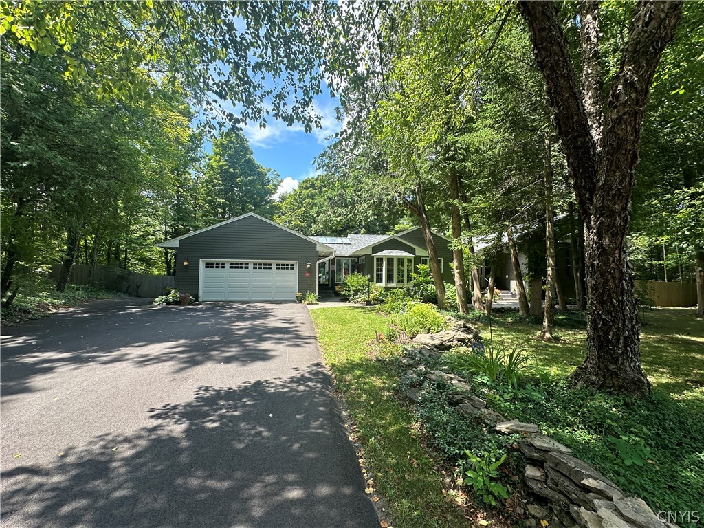 728 Maple Drive De Witt, NY 13066 - Photo 7 of 50