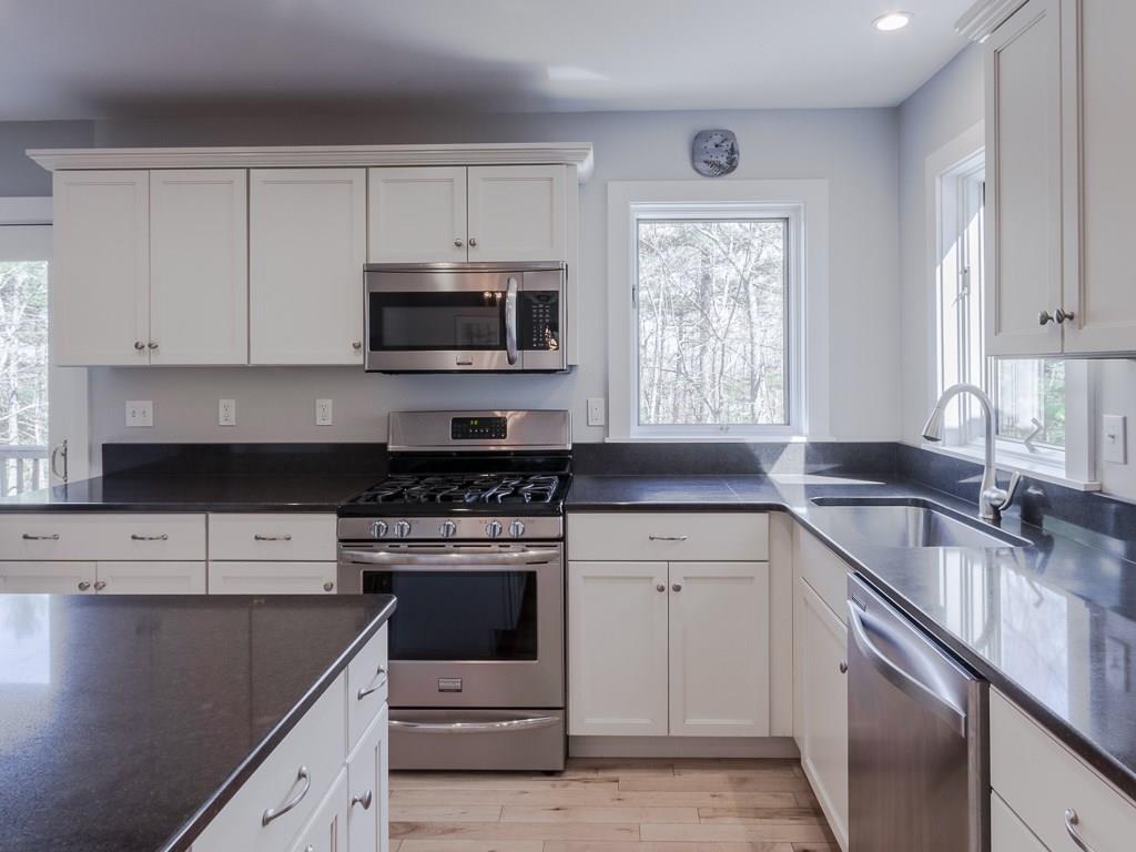 31 Victoria Road Camden, ME 04843 - Photo 7 of 25 Photo