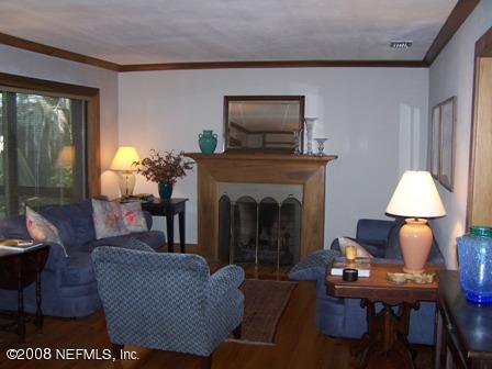 2668 Holly Point Road East Orange Park, FL 32073 - Photo 4 of 11 Living Room