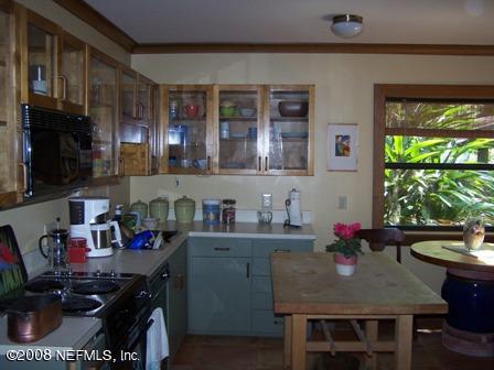 2668 Holly Point Road East Orange Park, FL 32073 - Photo 5 of 11 Kitchen