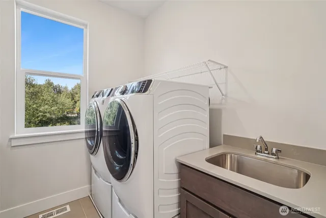 $899,990 | 20705 64th (lot 11) Street East, Bonney Lake, WA 98391