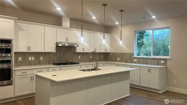 $899,990 | 20705 64th (lot 11) Street East, Bonney Lake, WA 98391