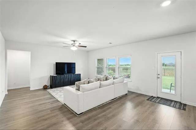 $2,200 | 135 Exploration Way, Fate, TX 75189