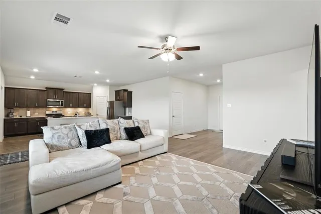 $2,200 | 135 Exploration Way, Fate, TX 75189