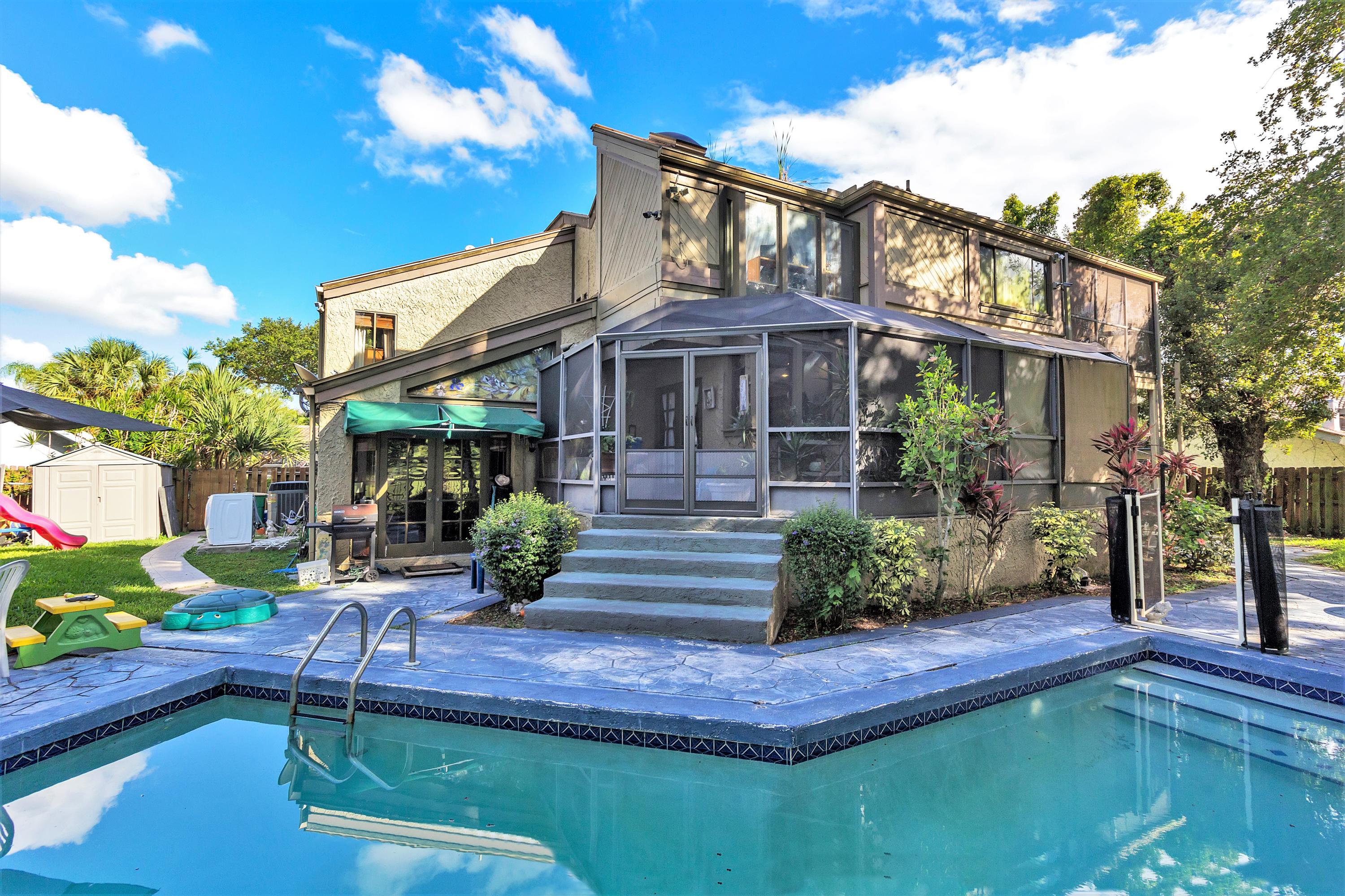 7605 Black Olive Way Fort Lauderdale, FL 33321 - Photo 7 of 33 IMG_9488