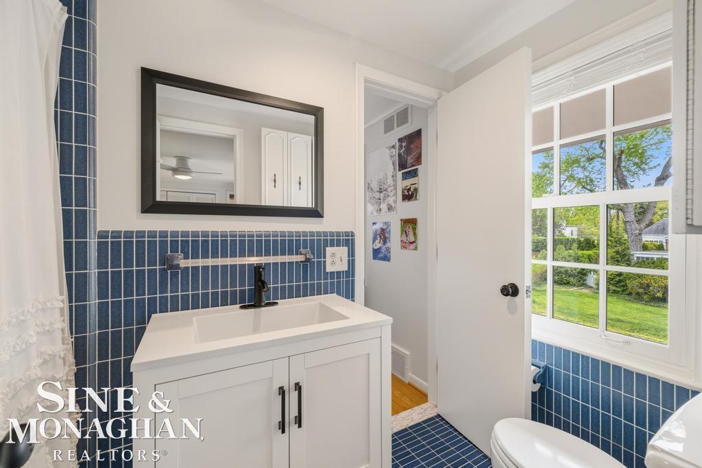 66 Colonial Road Grosse Pointe Shores, MI 48236 - Photo 28 of 67