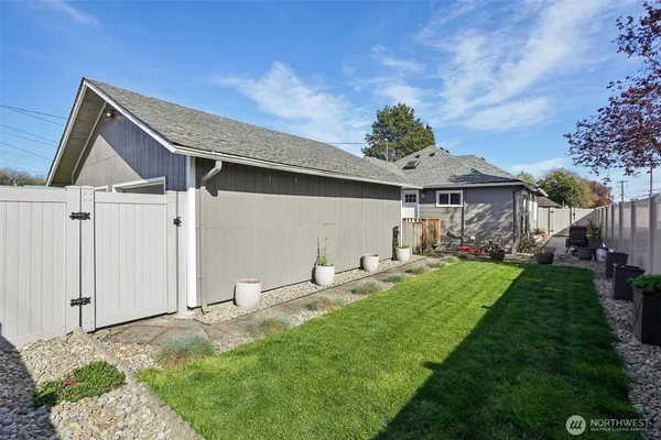 $359,000 | 603 15th Avenue, Longview, WA 98632