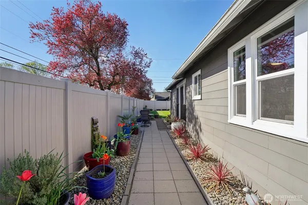 $359,000 | 603 15th Avenue, Longview, WA 98632