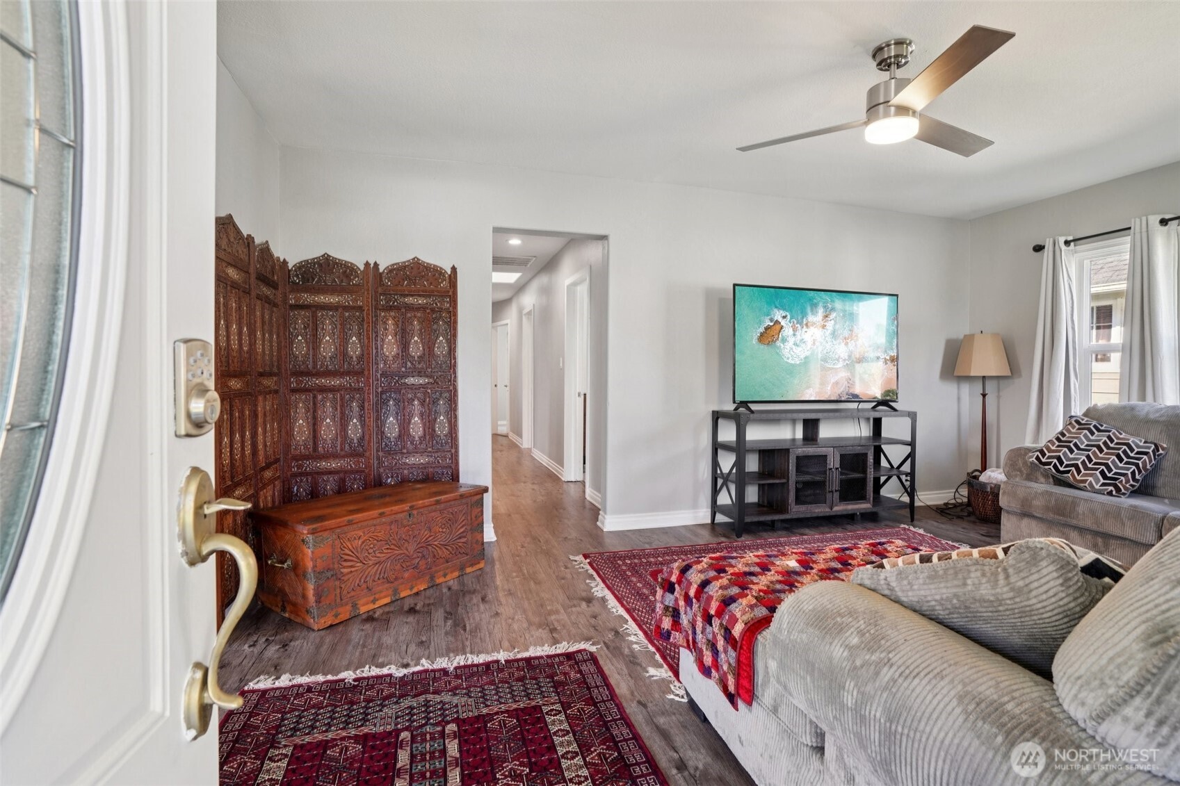 603 15th Avenue Longview, WA 98632 - Photo 4 of 39