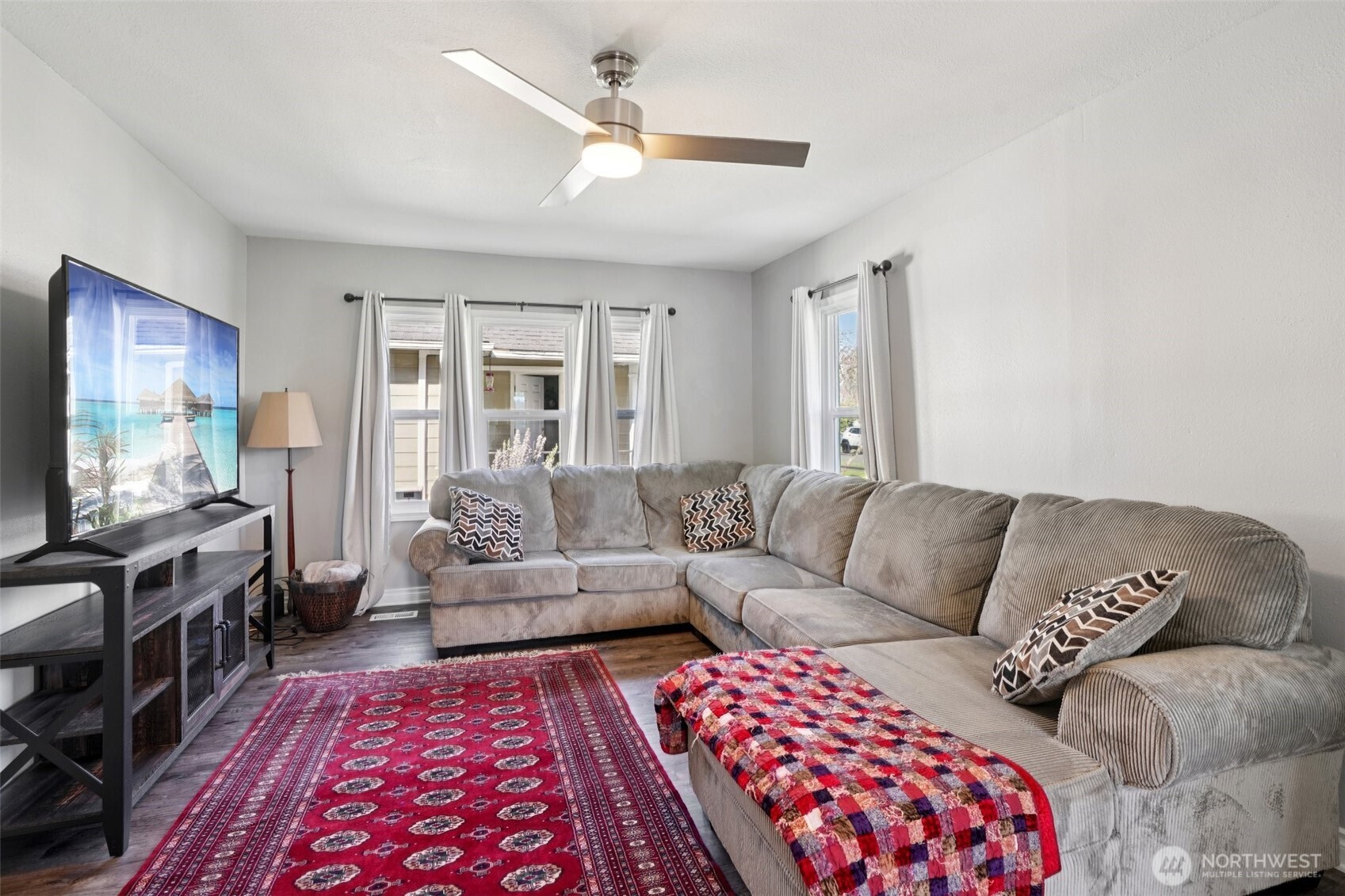 603 15th Avenue Longview, WA 98632 - Photo 5 of 39