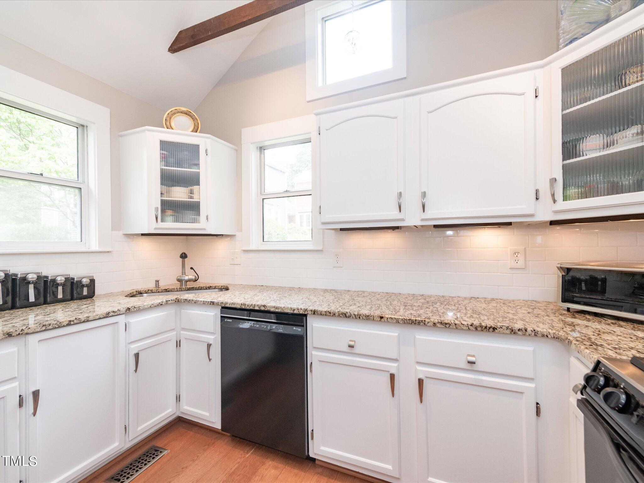 5942 Sentinel Drive Raleigh, NC 27609 - Photo 5 of 32 05-DSC0004