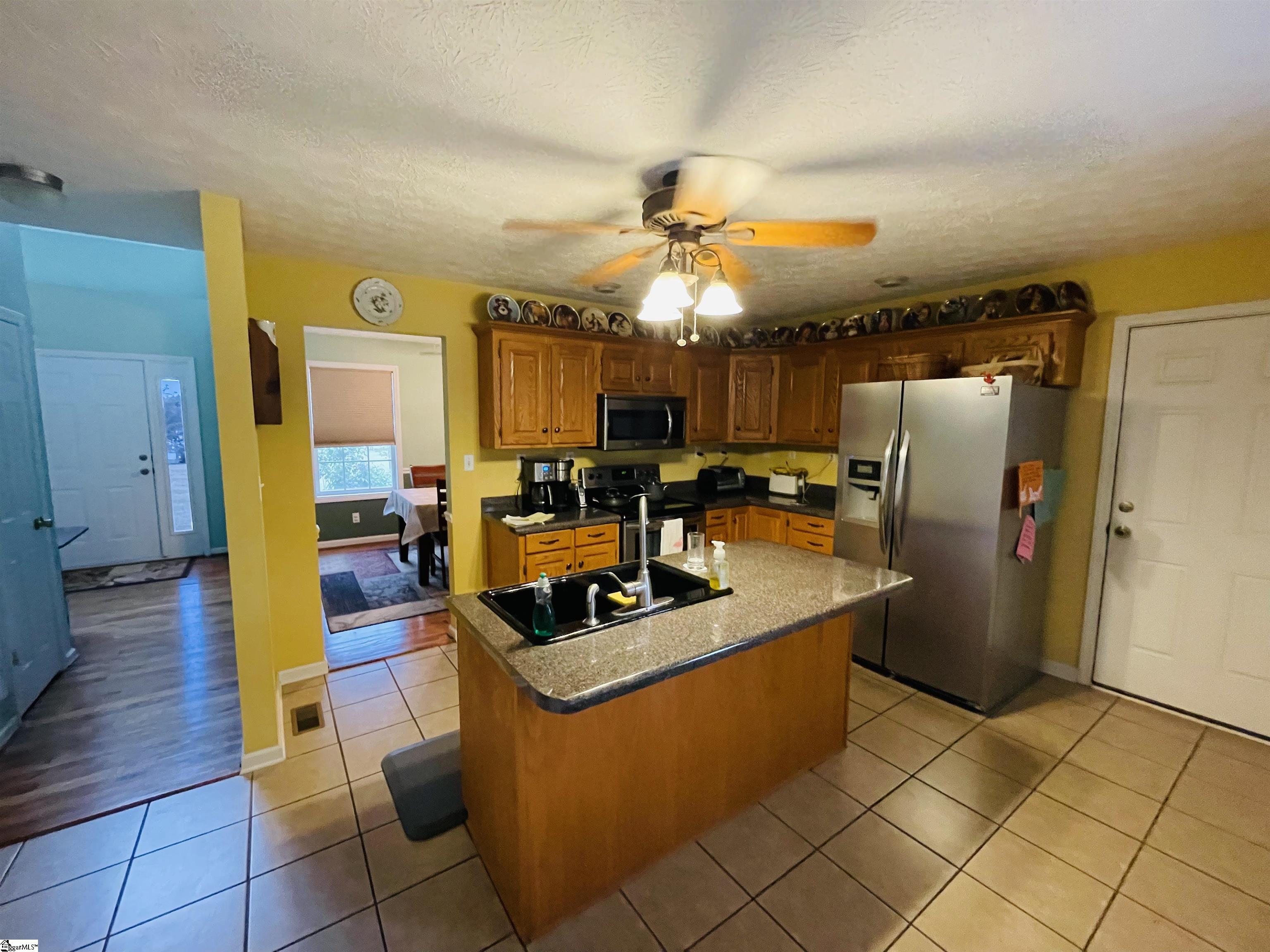 387 Griffin Mill Road Pickens, SC 29671 - Photo 4 of 18