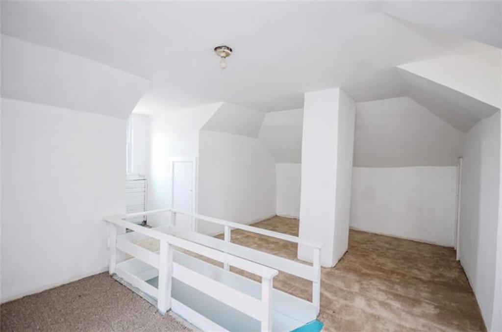 1815 Main Street Bridgeville, PA 15017 - Photo 17 of 32 a view of an empty room