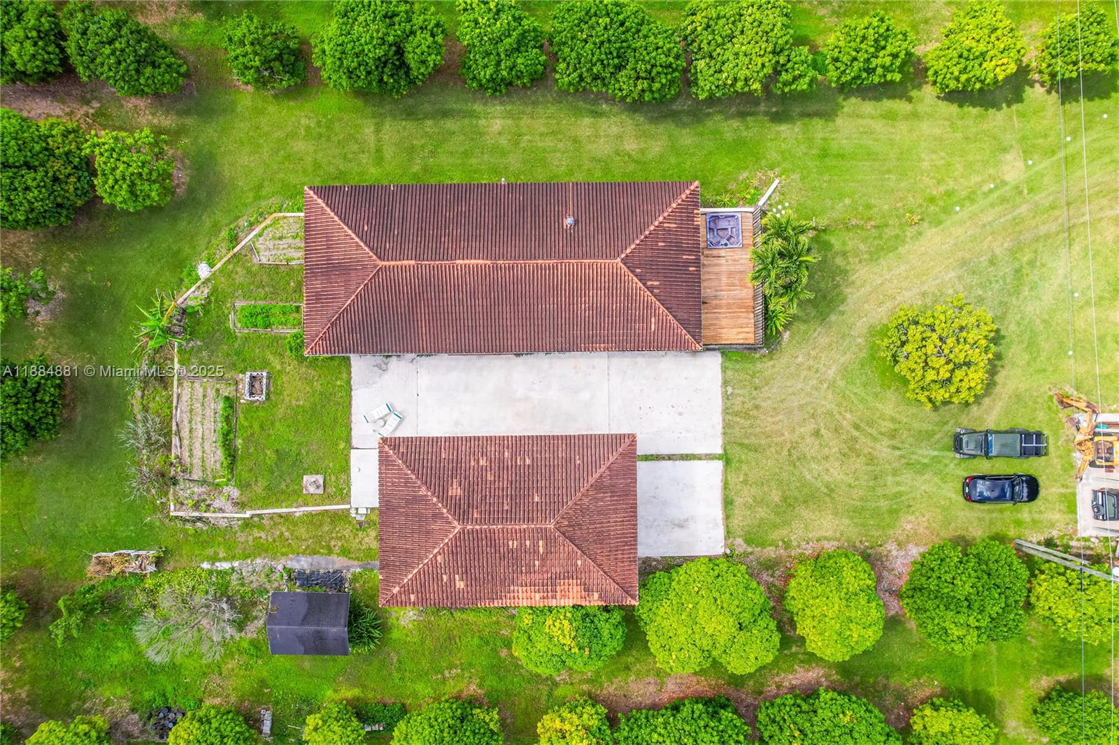 22220 Southwest 248th Street Homestead, FL 33031 - Photo 24 of 44 FOTPRINT VIEW OF HOME & DETACHED GARAGE / WAREHOUSE