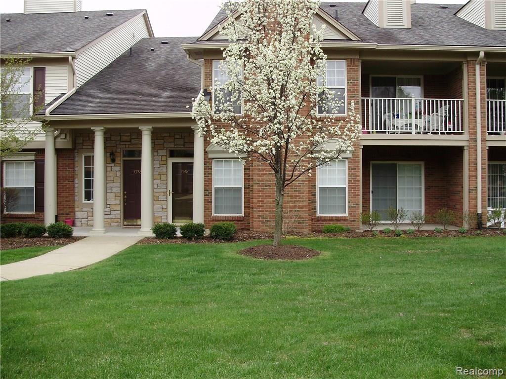 3548 Oakmonte Boulevard, Unit 104 Rochester, MI 48306 - Photo 1 of 20 P4220787.JPG