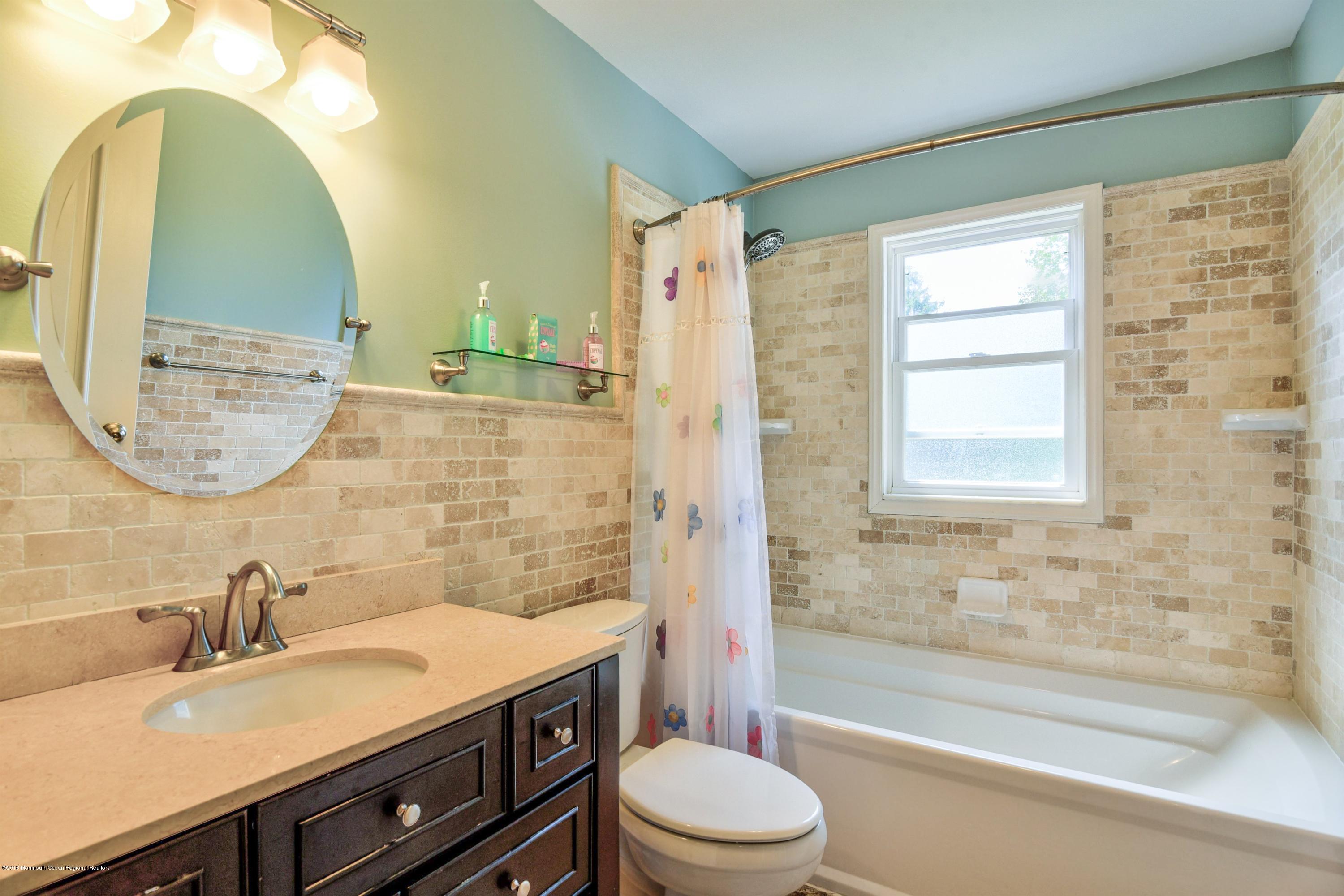 6 Northfield Road Matawan, NJ 07747 - Photo 18 of 28 018_Bathroom