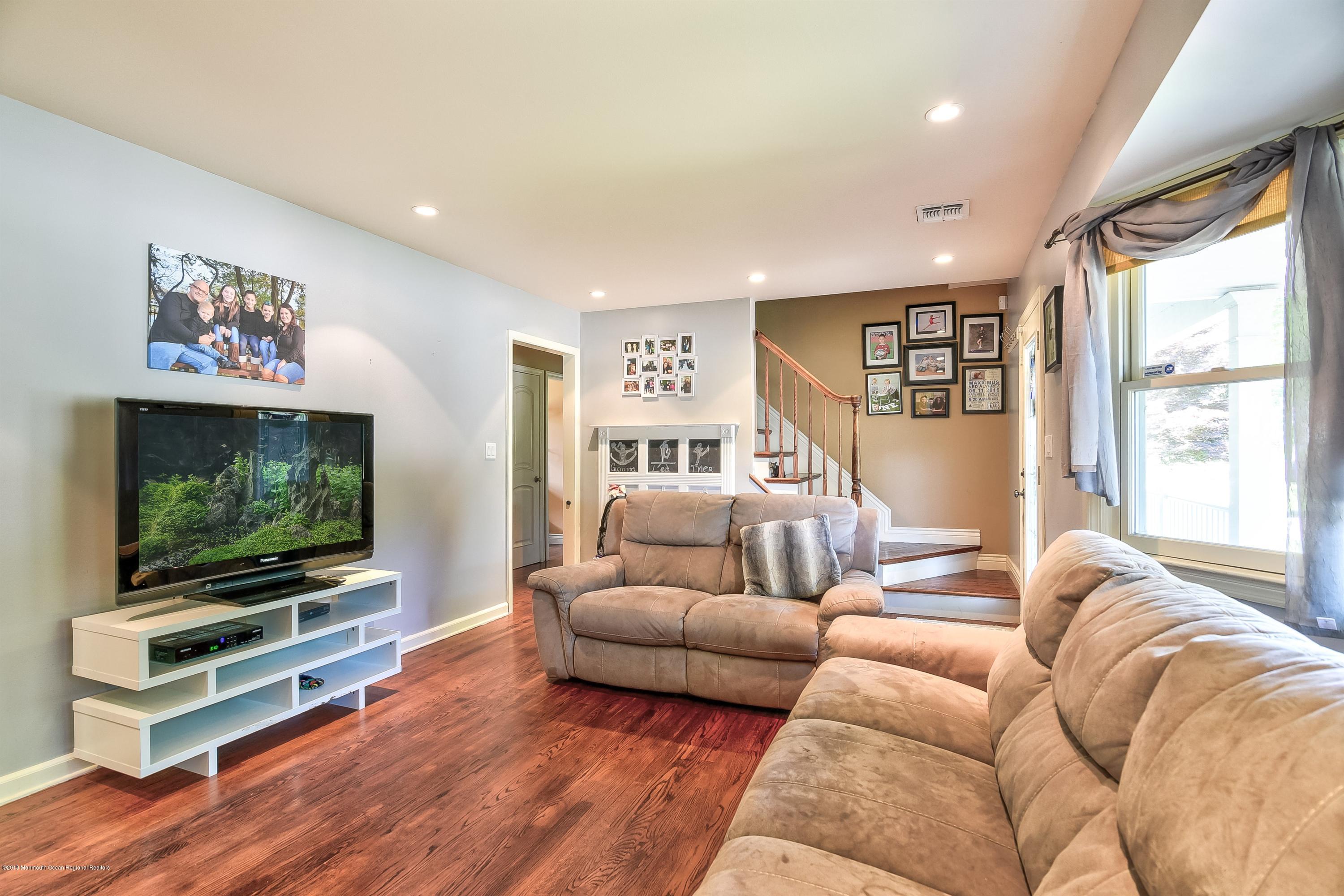 6 Northfield Road Matawan, NJ 07747 - Photo 5 of 28 005_Living Room