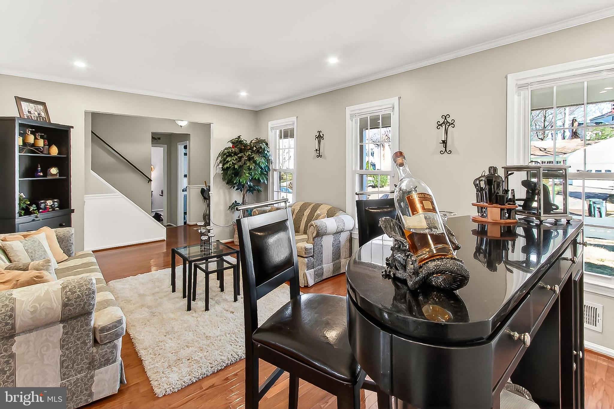 9056 Brook Ford Road Burke, VA 22015 - Photo 7 of 56 Living room