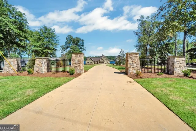 $2,999,000 | 205 Lakecrest Drive Northeast, Milledgeville, GA 31061