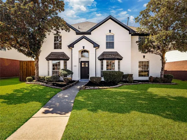$725,000 | 6709 Thornbury Drive, Plano, TX 75024