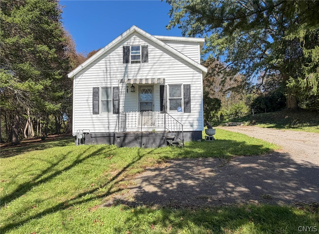 9481 Sessions Road New Hartford, NY 13456 - Photo 2 of 41 Gallery Image 2