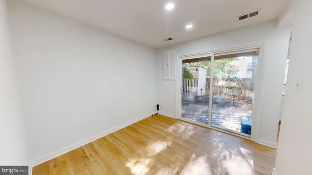 a view of empty room with window