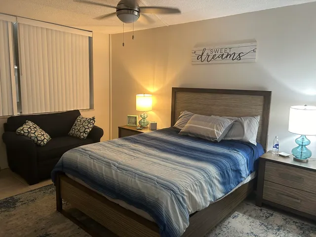 $3,000 | 777 South Federal Highway, Unit D 204, Pompano Beach, FL 33060