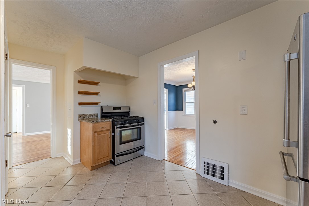 3549 Boynton Road Cleveland Heights, OH 44121 - Photo 13 of 32