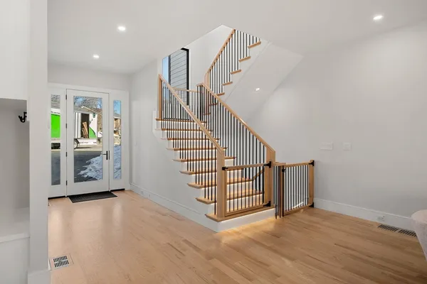 $2,199,000 | 18 Josselyn Place, Unit 18, Newton, MA 02461