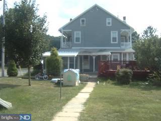 749 Philadelphia Avenue Reading, PA 19607 - Photo 3 of 5